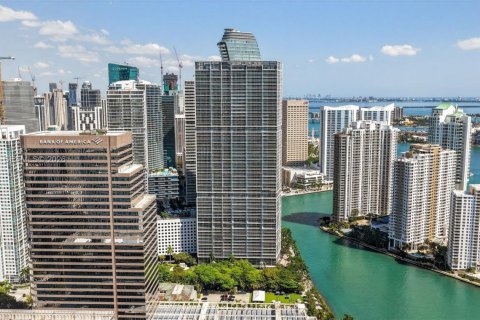Condominio en venta en Miami, Florida, 1 dormitorio, 91.42 m2 № 2063326 - foto 13