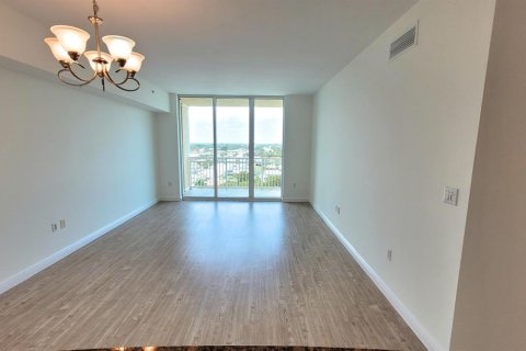 Condo in Boynton Beach, Florida, 1 bedroom  № 2392141 - photo 11
