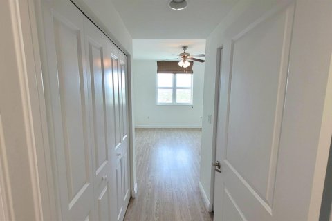 Condo in Boynton Beach, Florida, 1 bedroom  № 2392141 - photo 14