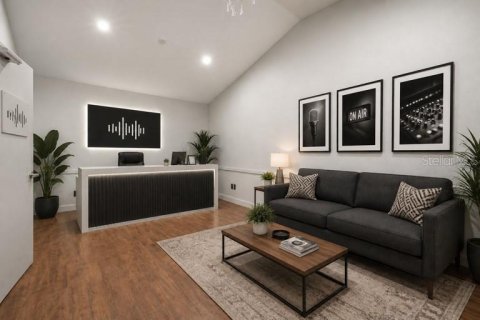 Propiedad comercial en venta en Orange City, Florida, 145.67 m2 № 2215256 - foto 3