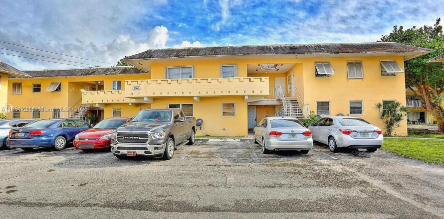 Condo in Miami, Florida, 1 bedroom № 1875642