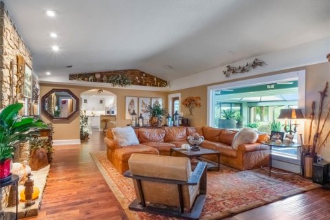 House in Mount Dora, Florida 3 bedrooms, 633.87 sq.m. № 1615241 - photo 27