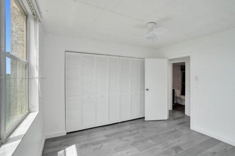 Condominio en venta en Lauderhill, Florida, 2 dormitorios, 120.4 m2 № 1860977 - foto 26