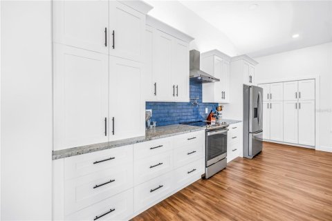 Casa en venta en Saint Petersburg, Florida, 5 dormitorios, 512.91 m2 № 2209507 - foto 19
