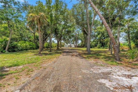Casa en venta en Saint Petersburg, Florida, 5 dormitorios, 512.91 m2 № 2209507 - foto 5