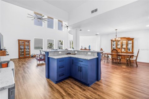 Casa en venta en Saint Petersburg, Florida, 5 dormitorios, 512.91 m2 № 2209507 - foto 24