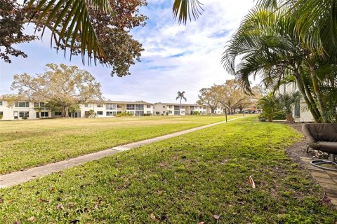 Condominio en venta en Saint Petersburg, Florida, 2 dormitorios, 106.37 m2 № 2095243 - foto 24