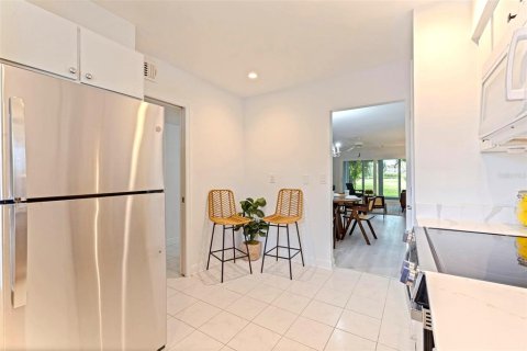 Condominio en venta en Saint Petersburg, Florida, 2 dormitorios, 106.37 m2 № 2095243 - foto 10
