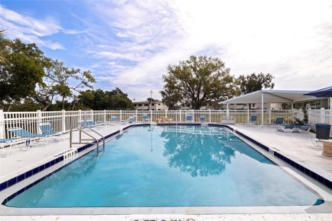Condominio en venta en Saint Petersburg, Florida, 2 dormitorios, 106.37 m2 № 2095243 - foto 2