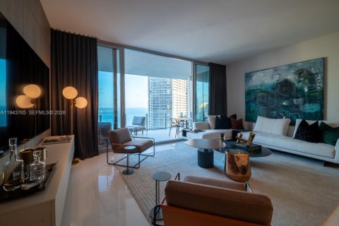 Condo in Miami, Florida, 3 bedrooms  № 2052780 - photo 18