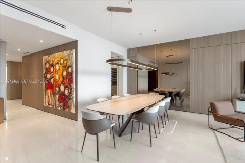 Condo in Miami, Florida, 3 bedrooms  № 2052780 - photo 25