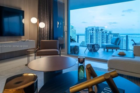 Condo in Miami, Florida, 3 bedrooms  № 2052780 - photo 19