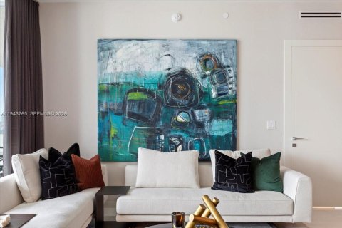 Condo in Miami, Florida, 3 bedrooms  № 2052780 - photo 23