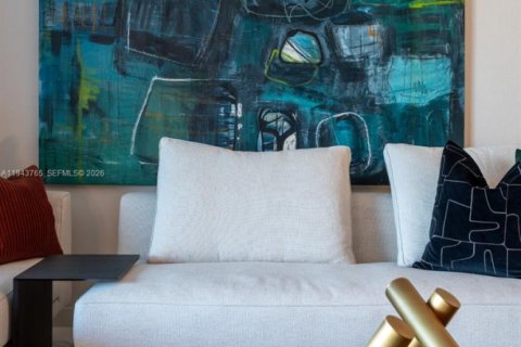 Condo in Miami, Florida, 3 bedrooms  № 2052780 - photo 11