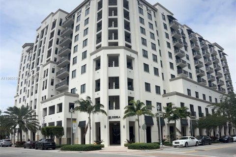 Condominio en Coral Gables, Florida, 1 dormitorio  № 2026474