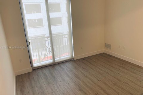 Condominio en alquiler en Coral Gables, Florida, 1 dormitorio, 50.63 m2 № 2026474 - foto 8