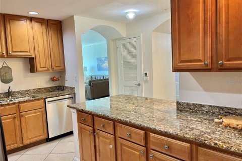Condominio en venta en Bradenton, Florida, 2 dormitorios, 146.32 m2 № 1910940 - foto 15
