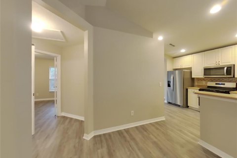 Villa ou maison à louer à Lutz, Floride: 3 chambres, 120.77 m2 № 2429049 - photo 5