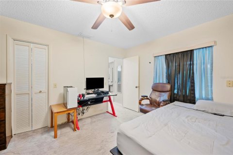 House in Winter Haven, Florida 2 bedrooms, 160.26 sq.m. № 1643308 - photo 21