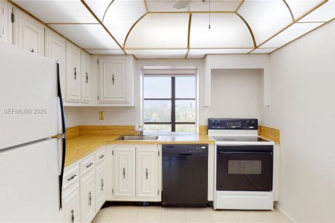 Condominio en venta en Hallandale Beach, Florida, 2 dormitorios, 99.87 m2 № 2003914 - foto 10