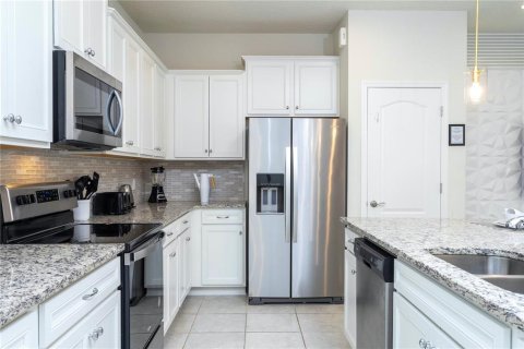 Townhouse in Kissimmee, Florida 5 bedrooms, 210.24 sq.m. № 1751666 - photo 14