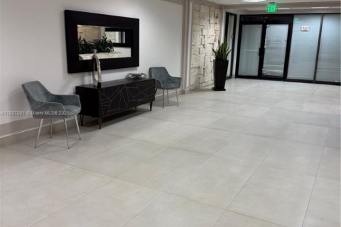 Купить кондоминиум в Майами-Бич, Флорида 2 спальни, 93.37м2, № 1933094 - фото 28