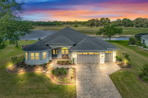 Casa en The Villages, Florida 3 dormitorios, 239.78 m2 № 2116900