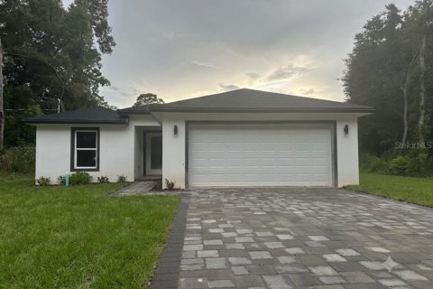 Casa en Ocala, Florida 3 dormitorios, 119.01 m2 № 2353362