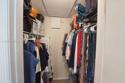 Купить кондоминиум в Санрайз, Флорида 2 спальни, 102.66м2, № 1987395 - фото 13