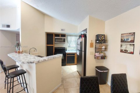 Купить кондоминиум в Санрайз, Флорида 2 спальни, 102.66м2, № 1987395 - фото 8