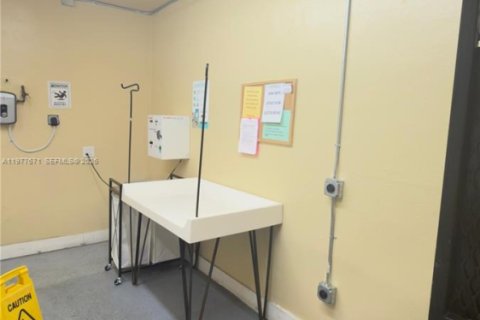 Condominio en venta en North Miami, Florida, 2 dormitorios, 97.18 m2 № 2042352 - foto 30