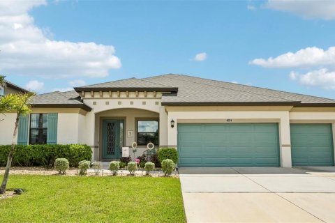 Casa en Sun City Center, Florida 4 dormitorios, 225.38 m2 № 2371574