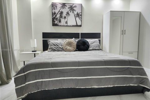 Condominio en venta en Hollywood, Florida, 2 dormitorios, 80.92 m2 № 1993383 - foto 10