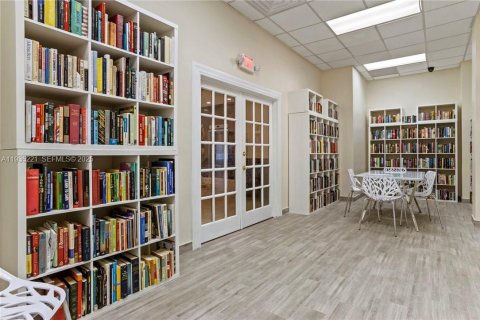 Condominio en venta en Hollywood, Florida, 2 dormitorios, 80.92 m2 № 1993383 - foto 30