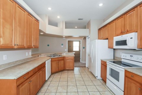 Casa en alquiler en Ruskin, Florida, 4 dormitorios, 194.63 m2 № 2284398 - foto 5