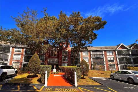 Copropriété à vendre à Lauderhill, Floride: 2 chambres, 117.06 m2 № 2022069 - photo 3