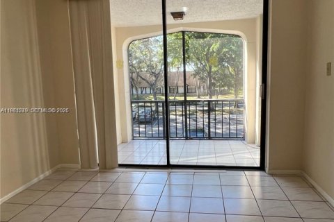 Copropriété à vendre à Lauderhill, Floride: 2 chambres, 117.06 m2 № 2022069 - photo 7
