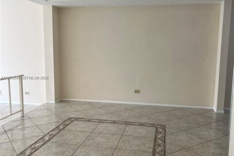 Copropriété à vendre à Lauderhill, Floride: 2 chambres, 117.06 m2 № 2022069 - photo 13