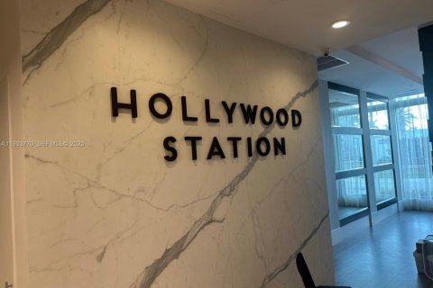 Condominio en venta en Hollywood, Florida, 2 dormitorios, 110.46 m2 № 1992375 - foto 4