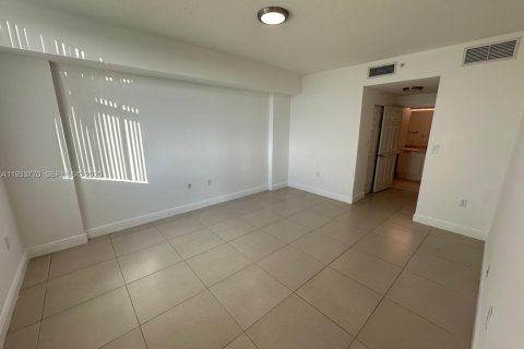 Condominio en venta en Hollywood, Florida, 2 dormitorios, 110.46 m2 № 1992375 - foto 22