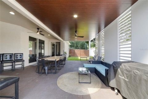 House in Orlando, Florida 4 bedrooms, 248.98 sq.m. № 2394443 - photo 12