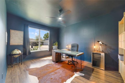 House in Orlando, Florida 4 bedrooms, 248.98 sq.m. № 2394443 - photo 26