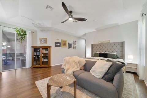 House in Orlando, Florida 4 bedrooms, 248.98 sq.m. № 2394443 - photo 18