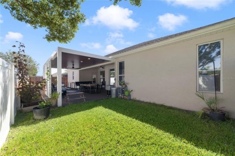 House in Orlando, Florida 4 bedrooms, 248.98 sq.m. № 2394443 - photo 15