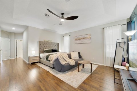 House in Orlando, Florida 4 bedrooms, 248.98 sq.m. № 2394443 - photo 16