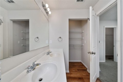 Casa en venta en Kissimmee, Florida, 4 dormitorios, 131.36 m2 № 2223662 - foto 14