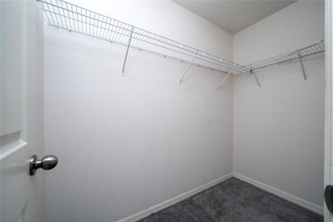 Casa en venta en Kissimmee, Florida, 4 dormitorios, 131.36 m2 № 2223662 - foto 16
