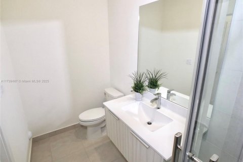 Купить кондоминиум в Дорал, Флорида 2 спальни, 105.44м2, № 1938422 - фото 25