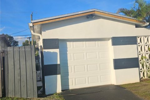 Immobilier commercial à Miramar, Floride 1 chambre, 37.16 m2 № 1992121