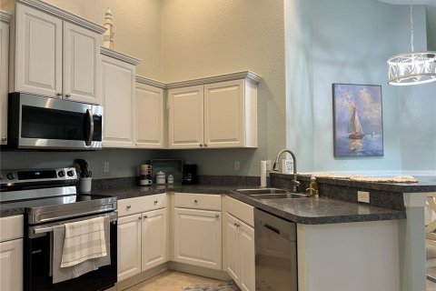 House in North Port, Florida 3 bedrooms, 137.22 sq.m. № 2213510 - photo 20
